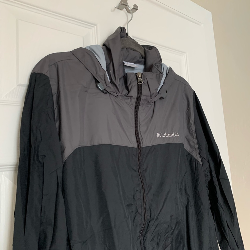 Grey Columbia windbreaker